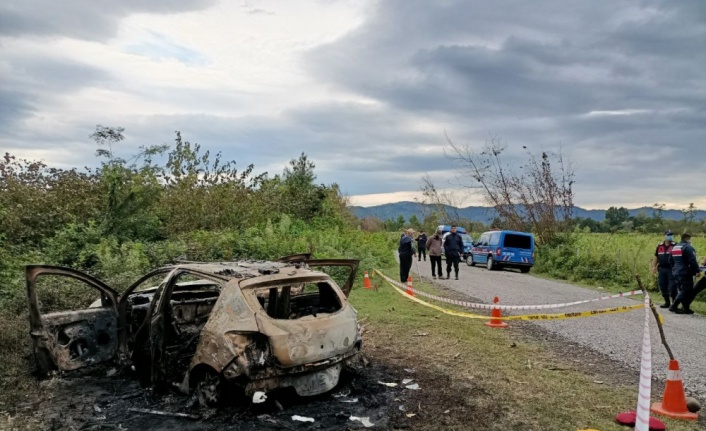 Samsun Da Yanan Ara Ta Erkek Cesedi Bulundu Trabzon Haber