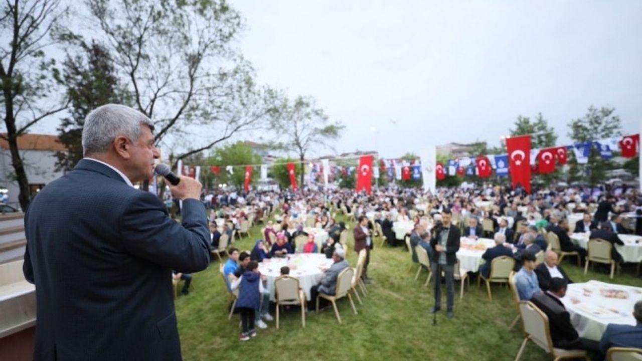 Karaosmanoğlu, “Biz insanlığa rehber ve model olmaya devam edeceğiz”