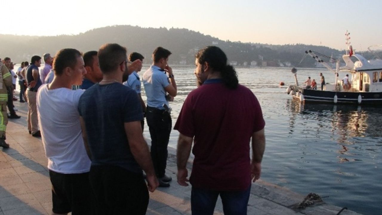 Bebek Sahili’nde denize giren bir kişi akıntıya kapıldı