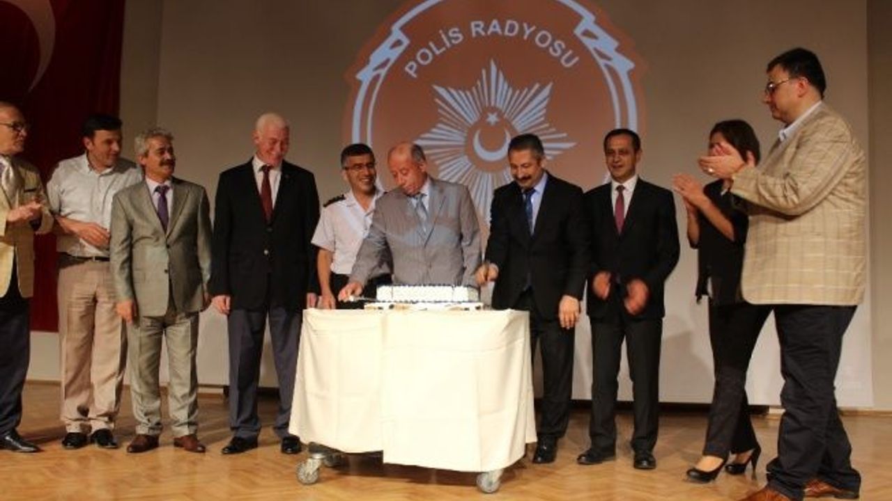 Polis Radyosu Eskişehir Polis Radyosu yayın hayatına tekrar başladı - Trabzon Haber ...