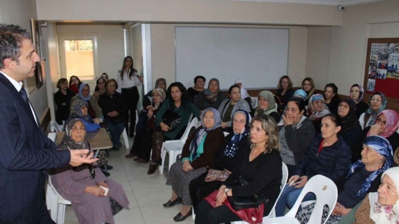 Nazilli’de ‘Eklem ağrıları ve diz kireçlenmesi” semineri yapıldı