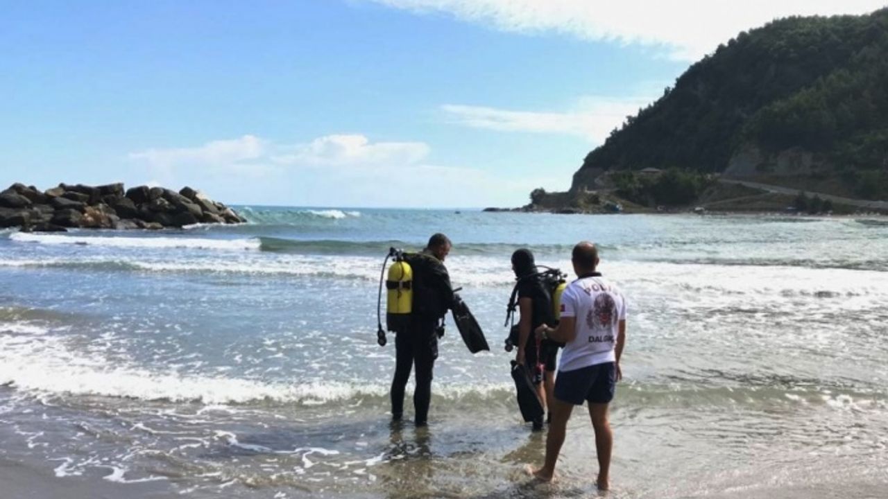 Sinop'ta denizde kaybolan kişiyi arama çalışmasına devam edildi