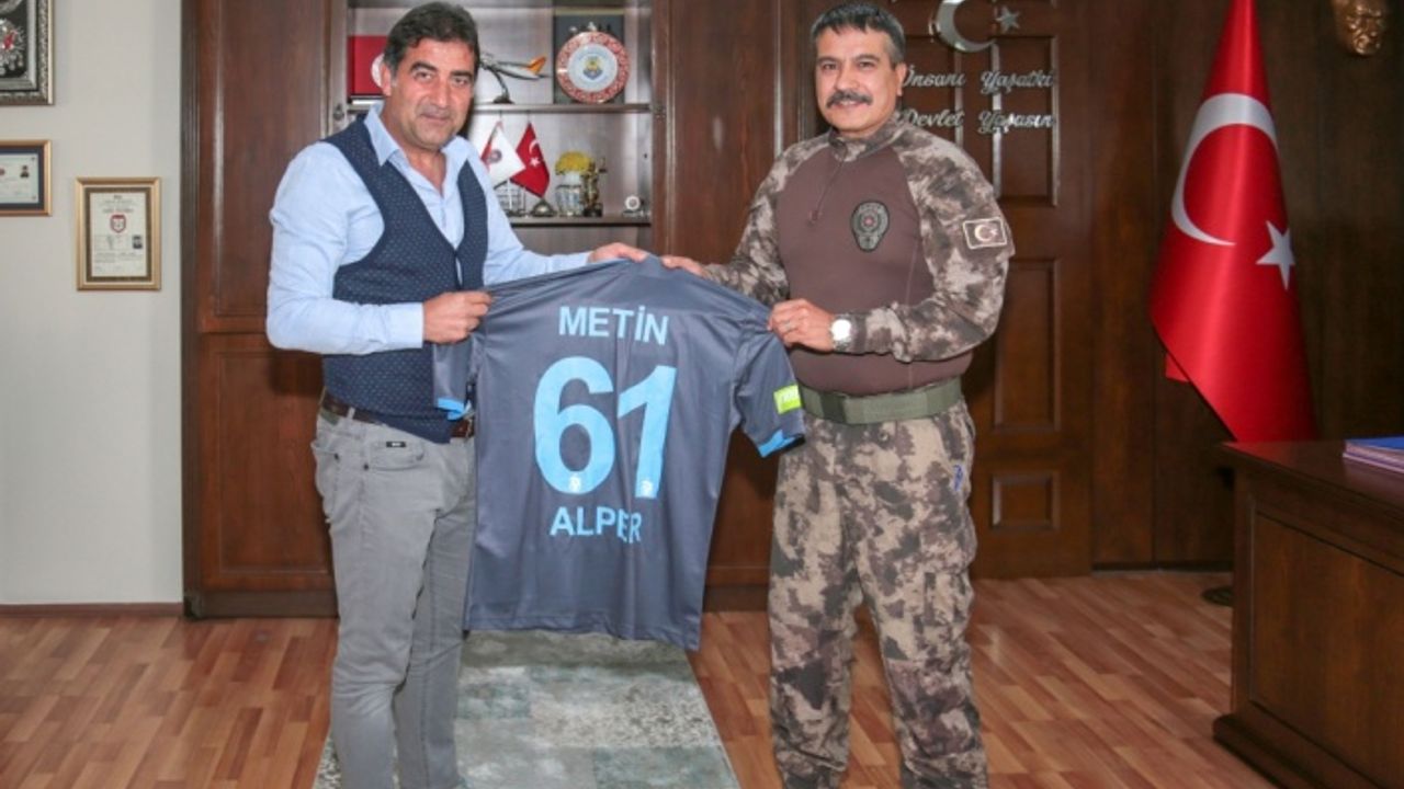 Ünal Karaman'dan Trabzon Emniyet Müdürü Alper'e ziyaret