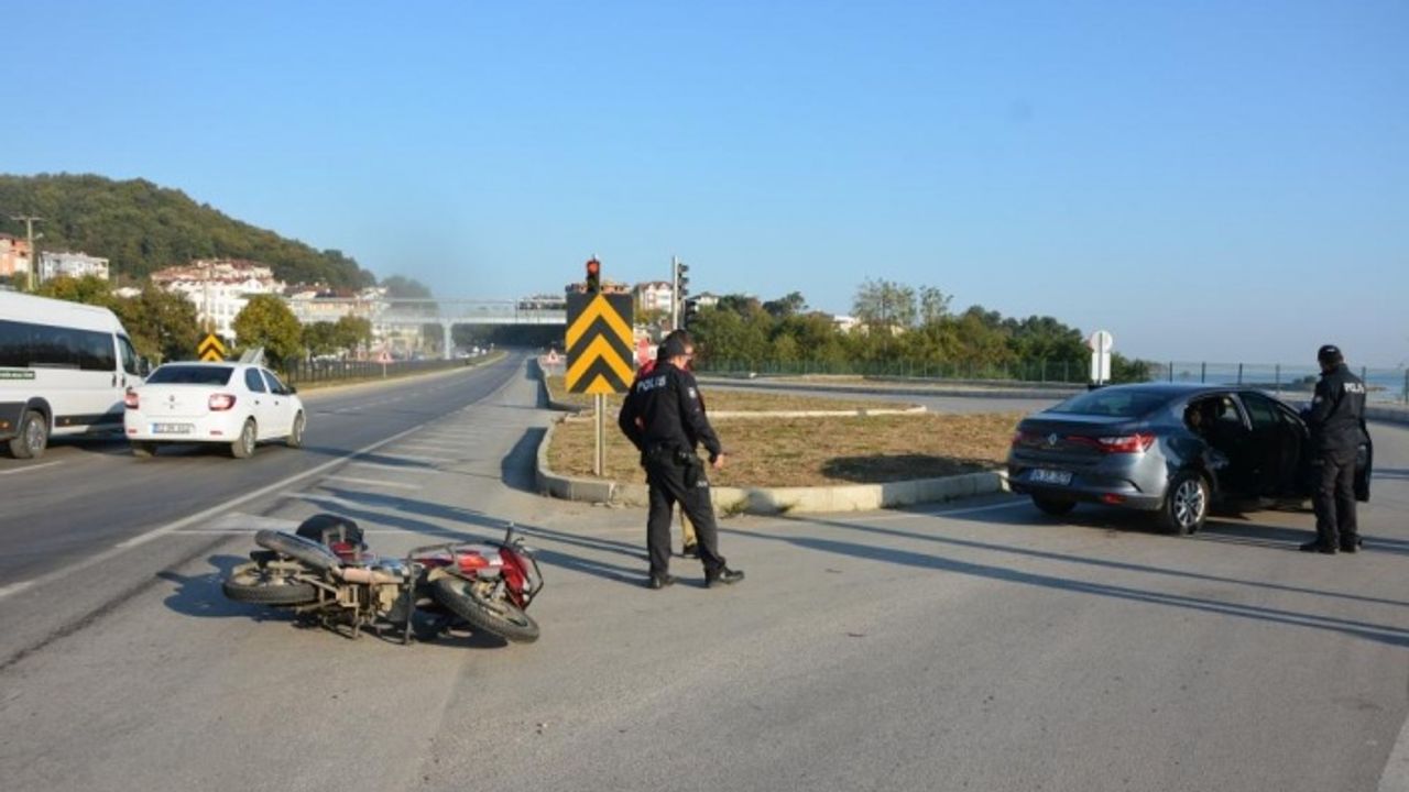 Ordu'da otomobille çarpışan motosikletin sürücüsü yaralandı