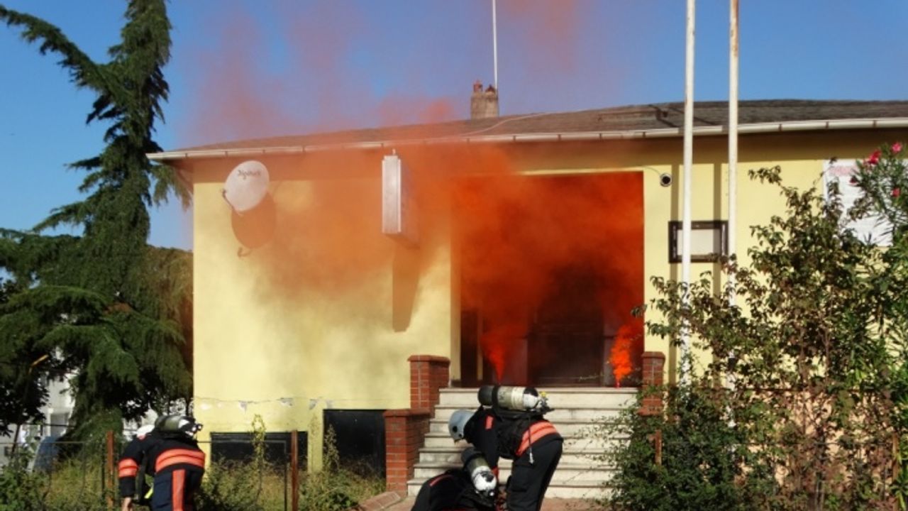 Arsin Organize Sanayi Bölgesinde yangın tatbikatı yapıldı