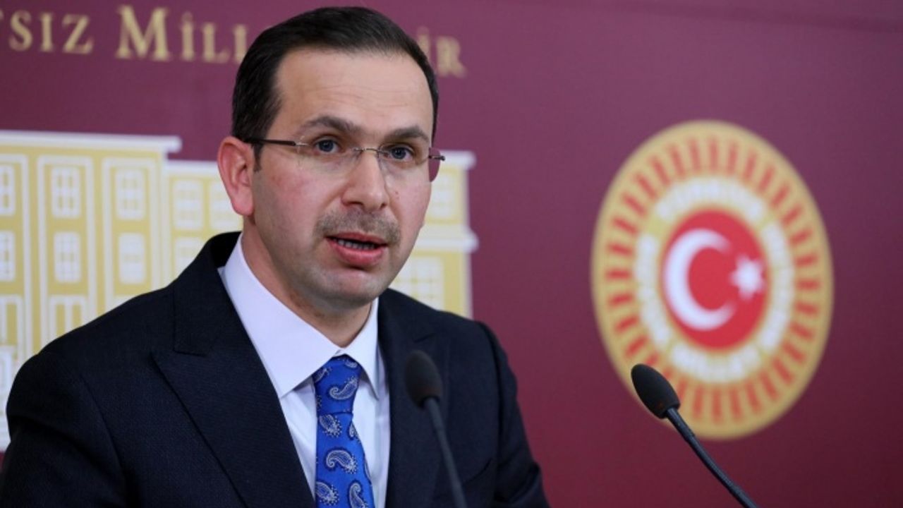 Salih Cora: Darbeden medet ummak ahmakların işidir