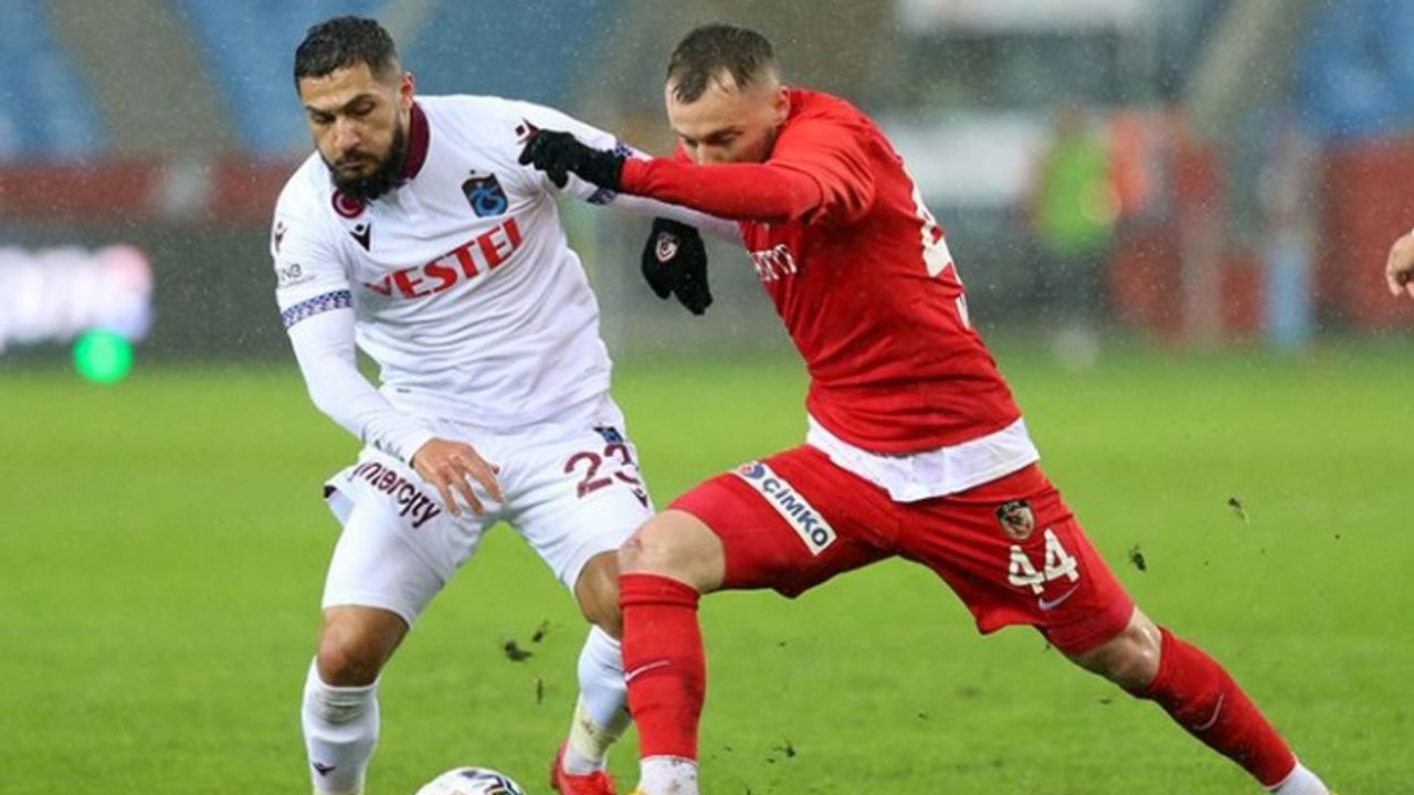 Trabzonspor'da Sağ Bekte Rekabet Arttı