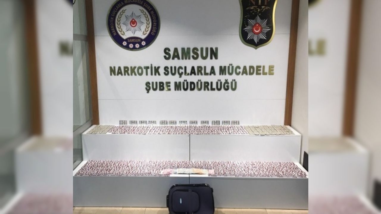 Samsun'da uyuşturucu operasyonunda 5 bin 26 kapsül sentetik hap ele geçirildi