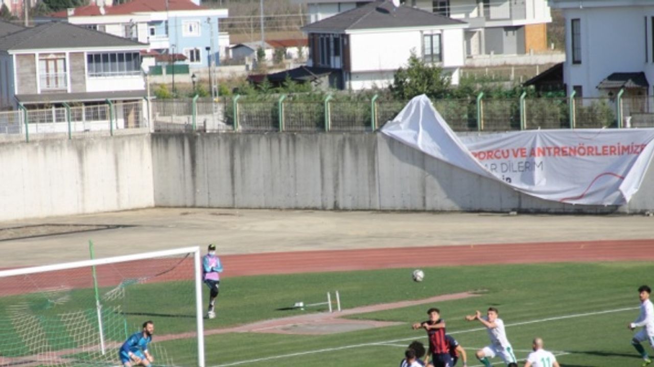 3. Lig'de Çarşambaspor Düzcespor'u 2-1 yendi