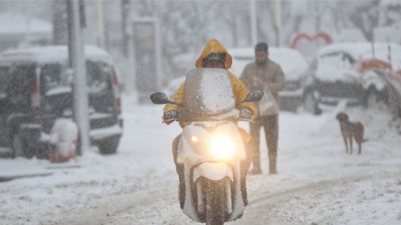 Tokat, Kastamonu ve Sinop'ta 670 köy yolu kar nedeniyle ulaşıma kapandı