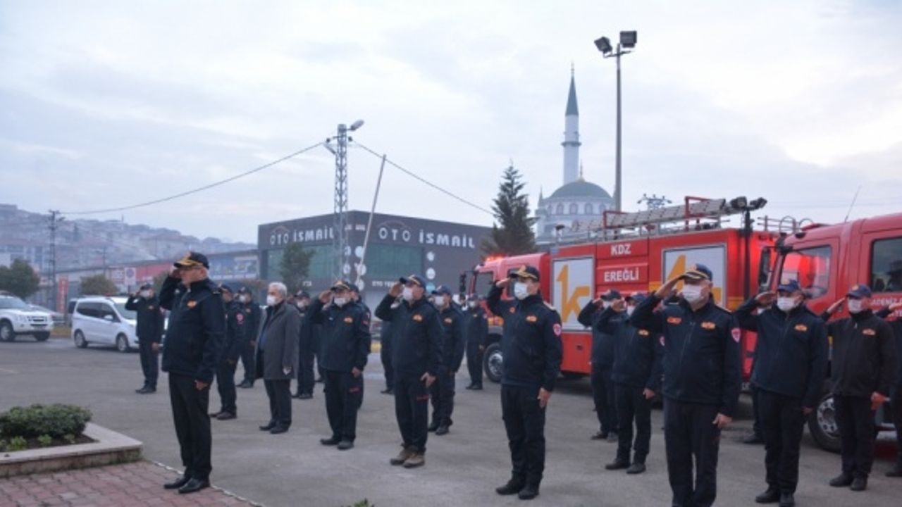 Zonguldak'ta itfaiye personeli, Bursa'daki kazada ölen meslektaşlarını dualarla andı
