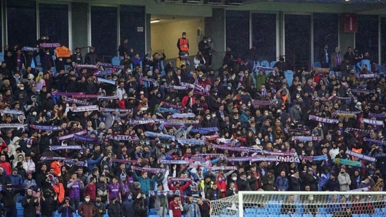 Trabzonspor Tribünleri Bayraklarla Donatılacak
