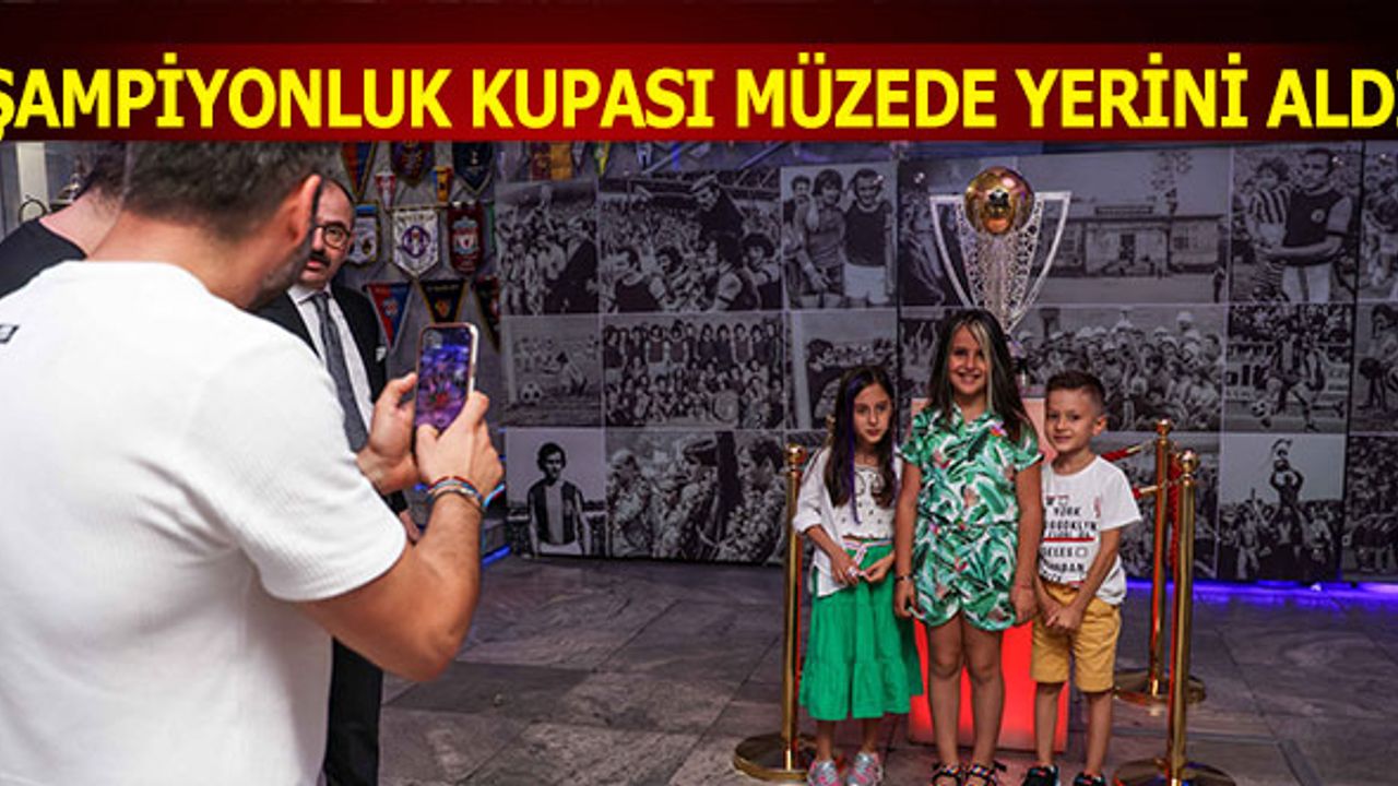 Trabzonspor'un Şampiyonluk Kupası Taraftar İle Buluştu