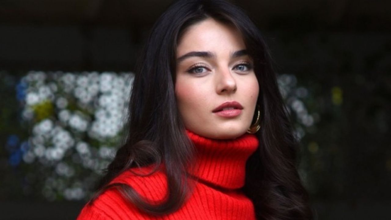 Ayça Ayşin Turan, yeni sezonda iddialı bir diziyle ekranlara dönüyor!