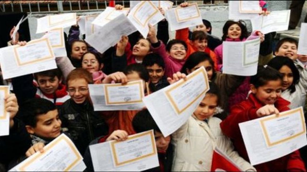 E-Okul Veli Bilgilendirme Sistemi İle e-Okul Takdir Teşekkür Sorgulama İşlemi