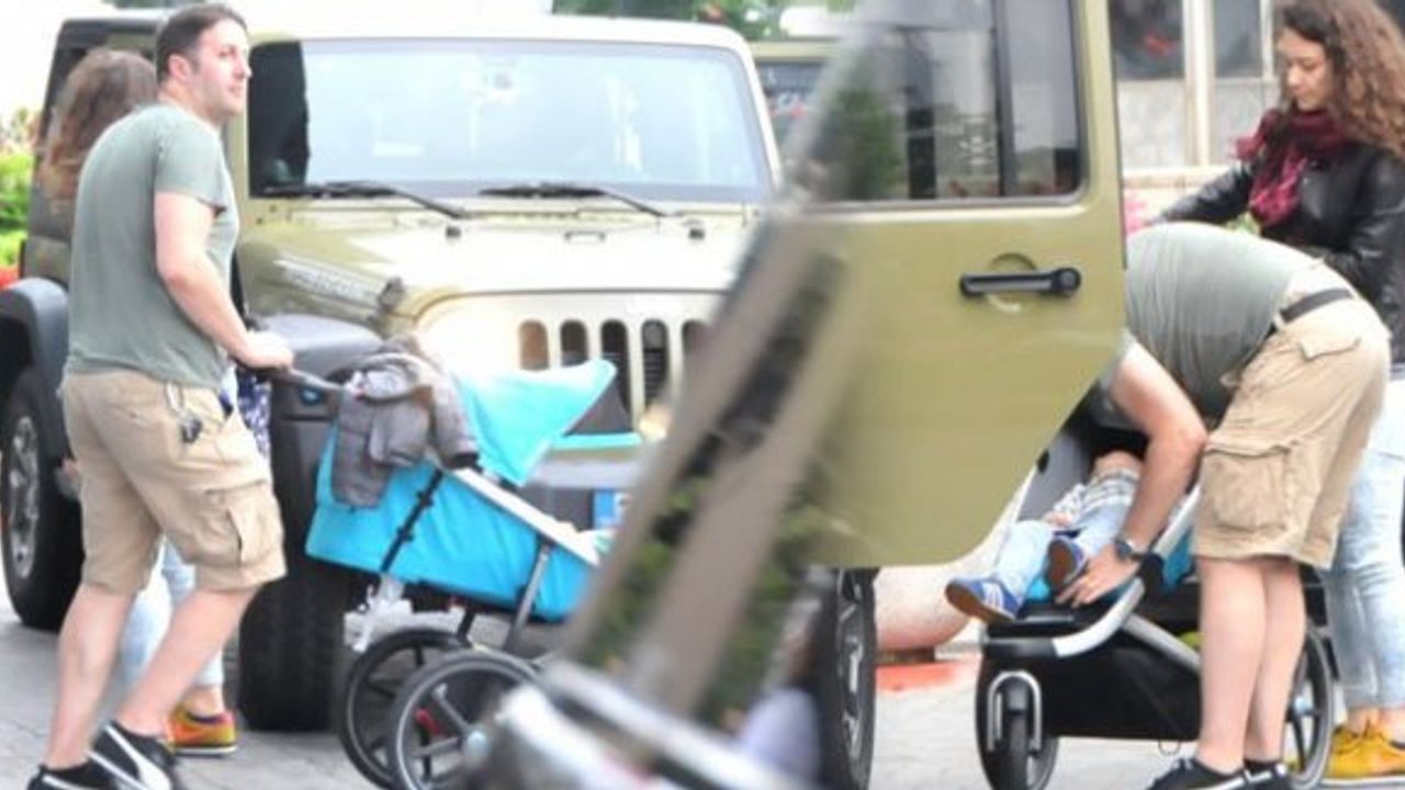 İlker Ayrık Karısı ve Çocuğuyla İlk Defa Görüntülendi