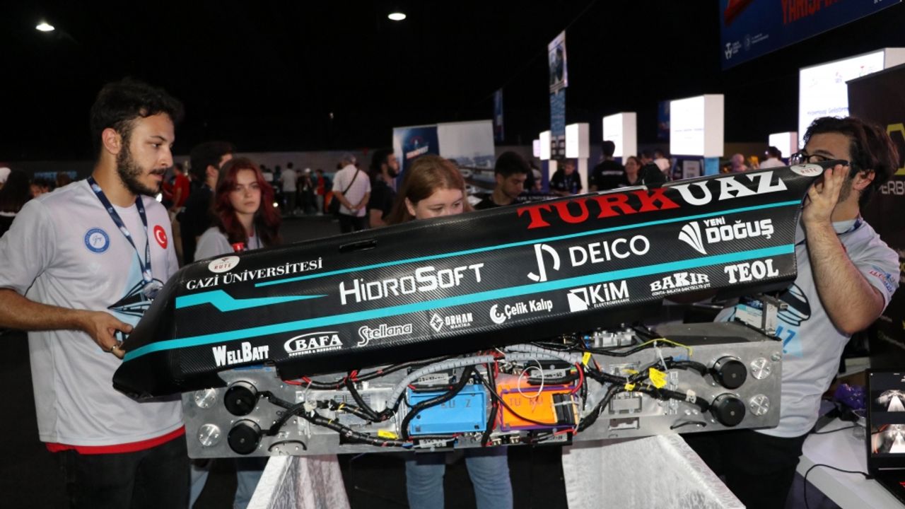 Gazi Üniversitesi öğrencileri Türkiye'nin en hızlı hyperloop aracını tasarladı