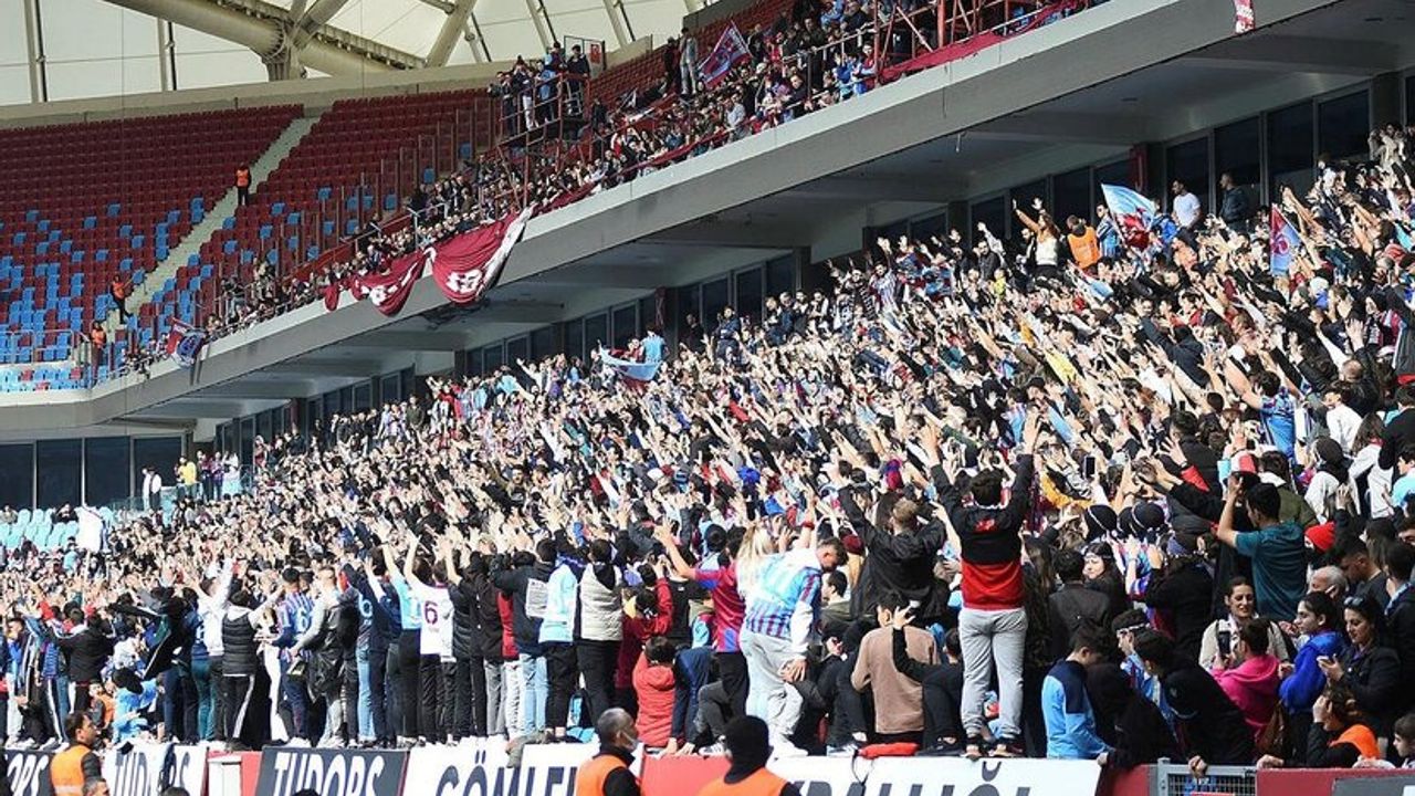 Trabzonspor Tribünleri Boş Kaldı