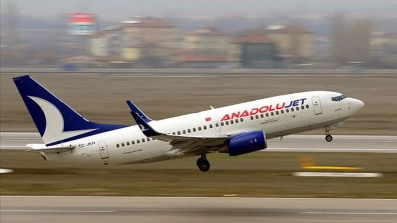 Trabzon-İstanbul seferini yapan uçak Sabiha Gökçen'e inemedi