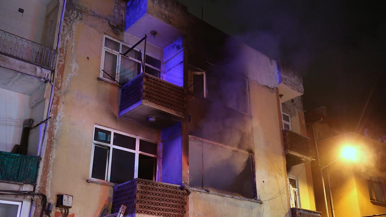 Trabzon'un Ortahisar ilçesinde iki katlı binada yangın!
