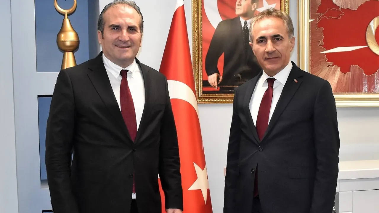 Trabzon'da il müdürü resmen değişti
