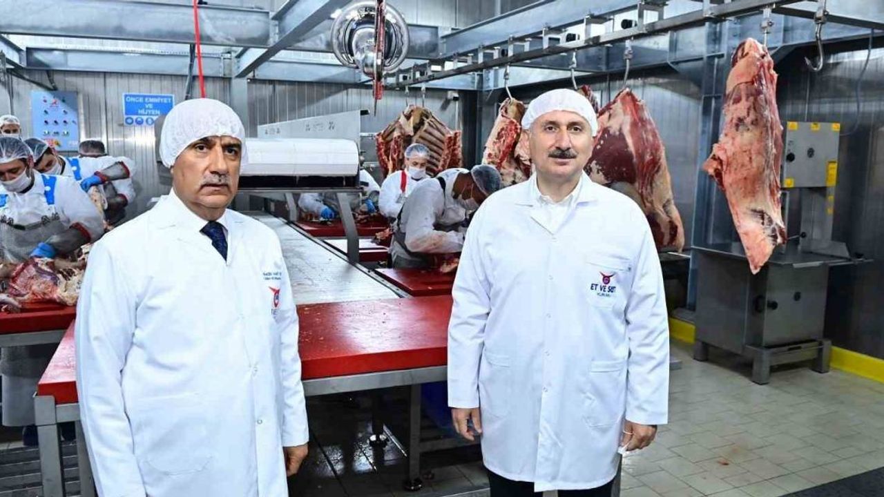 Adil Karaismailoğlu, Et ve Süt Kurumu Trabzon Et Kombinası açılışına katıldı