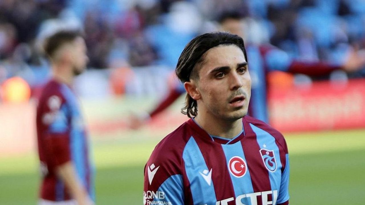İki Dev Kulüp Derbide Trabzonspor'un Yıldızını İzlemeye Geldi
