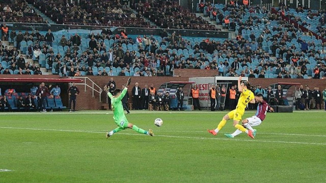 Trabzonspor Taraftarı İlgi Göstermedi