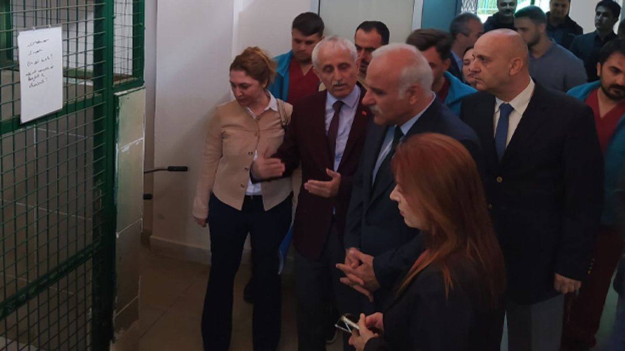 Başkan Murat Zorluoğlu Sokak Hayvanları Rehabilitasyon Merkezi'ni ziyaret etti