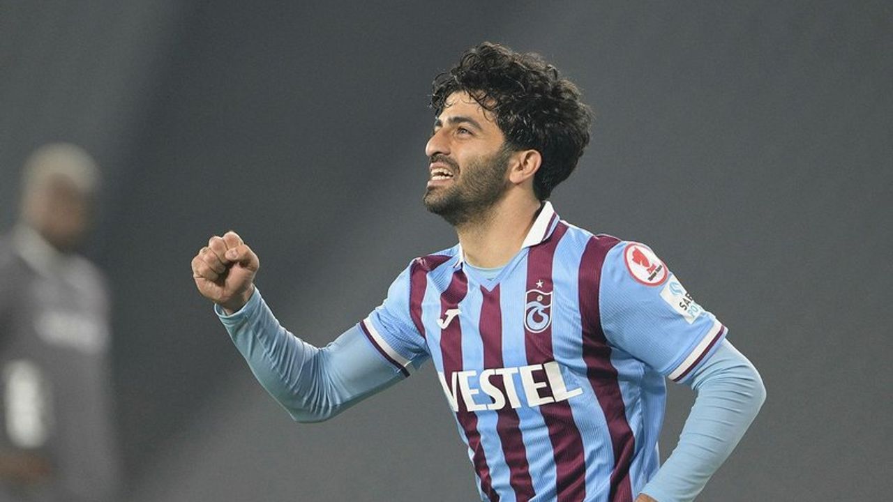 Umut Bozok Gollerini Abdullah Avcı'ya Armağan Etti
