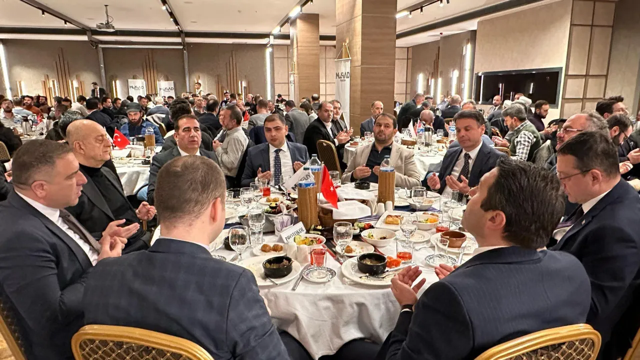 MÜSİAD Trabzon’un Geleneksel İftar Programında Birlik ve Dayanışma Mesajları Verildi