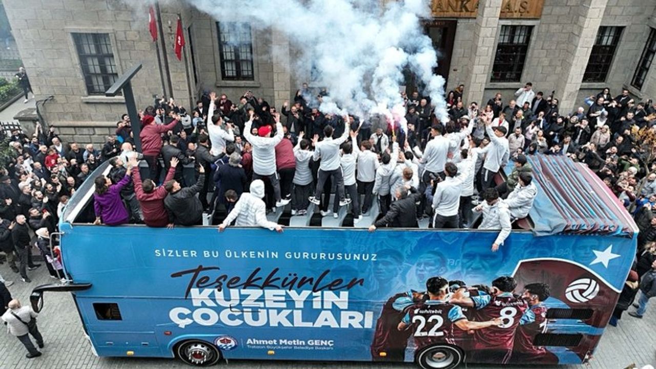 Avrupa İkincisi Trabzonspor U19 Takımı’na Coşkulu Kutlama ve Katar Tatili Sözü