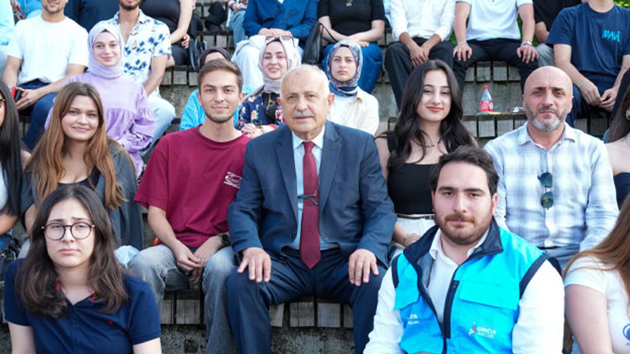 Trabzon'da Gençlik Festivali Coşkusu: Üniversiteliler Festivalde Doyasıya Eğlendi