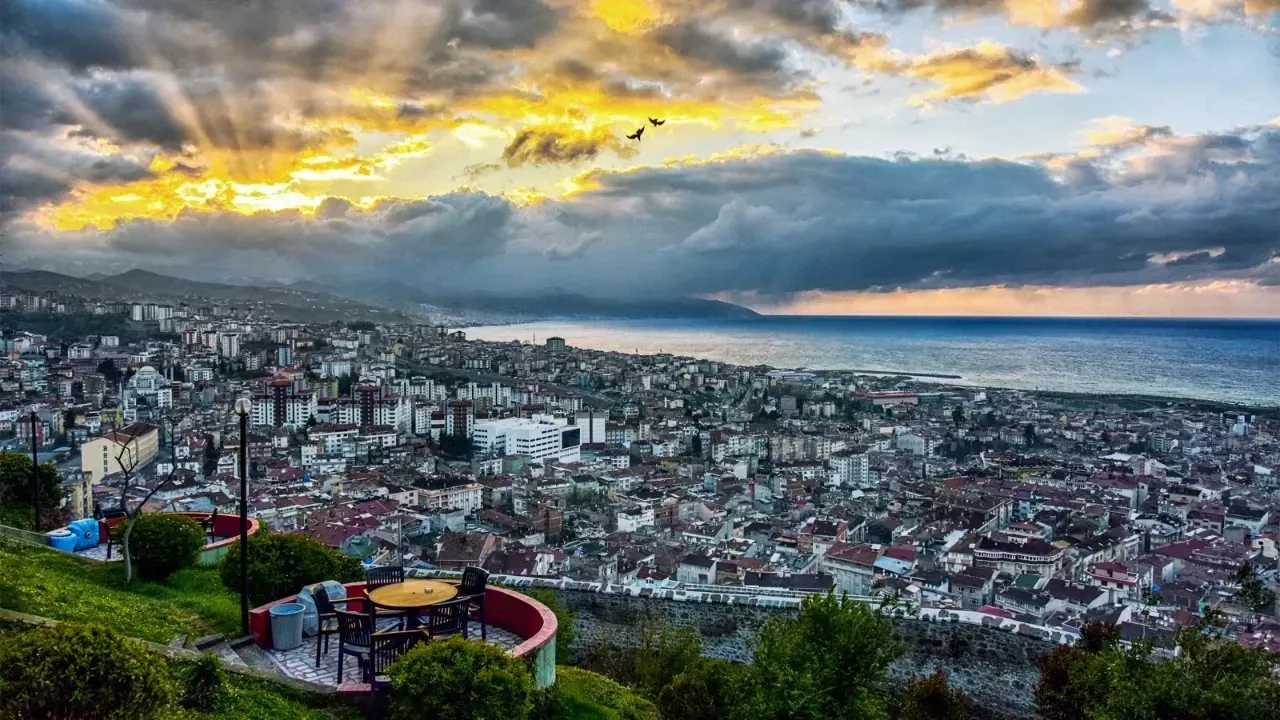 Trabzon Artık Borçla Dönüyor: Bölge Ekonomisinde Kredi Alarmı