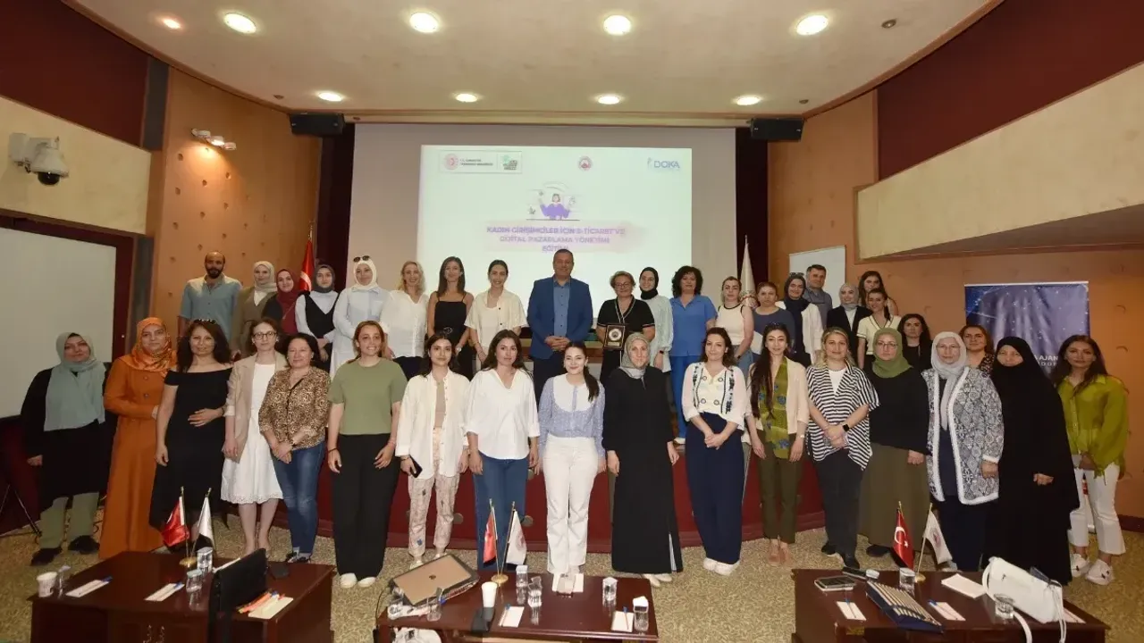 TTSO’dan Kadın Girişimcilere E-Ticaret ve Dijital Pazarlama Eğitimi