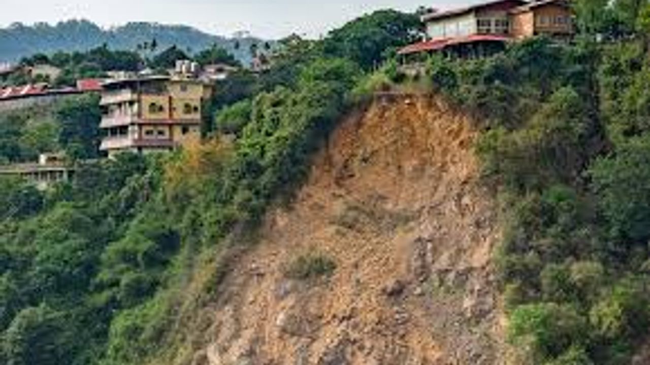 Trabzon'da 450 Yapı Sel ve Heyelan Riski Altında: Uzmanlardan Acil Müdahale Çağrısı