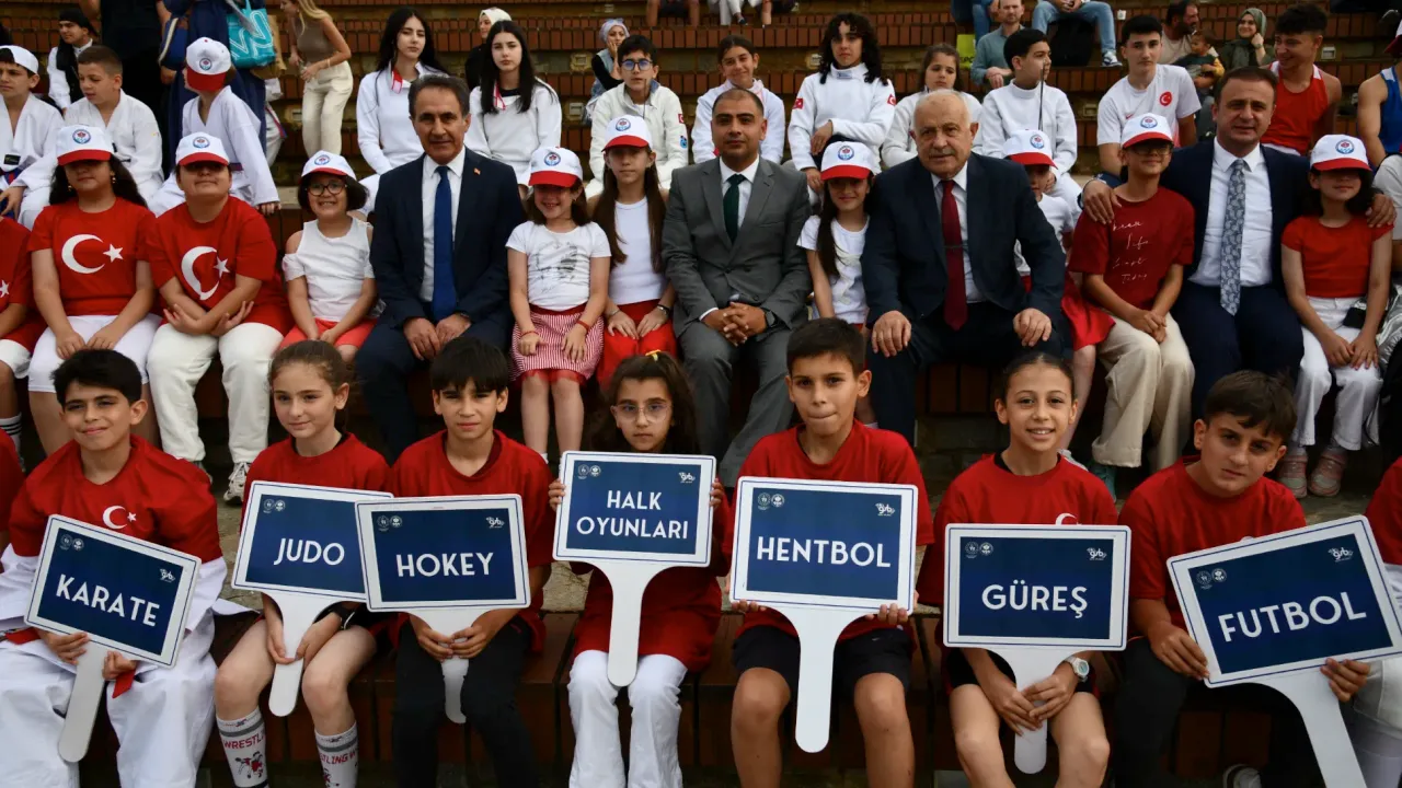 Trabzon’da 10 Bin Çocuğa Ücretsiz Spor Eğitimi: Yaz Spor Okulları Tüm İlçelerde Başladı