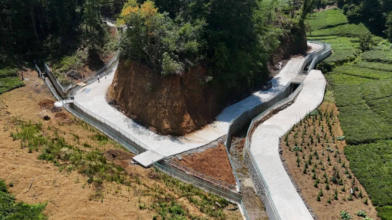 Of’ta Karaömer Deresi’nde Islah Çalışmaları Tamamlandı