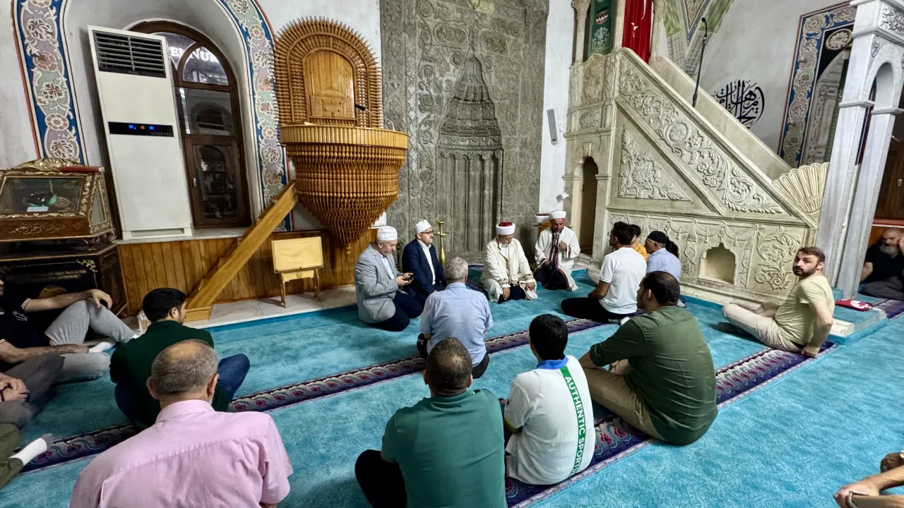 Trabzon'da Şehitler İçin Mevlid-i Şerif ve Dua Programı Düzenlendi