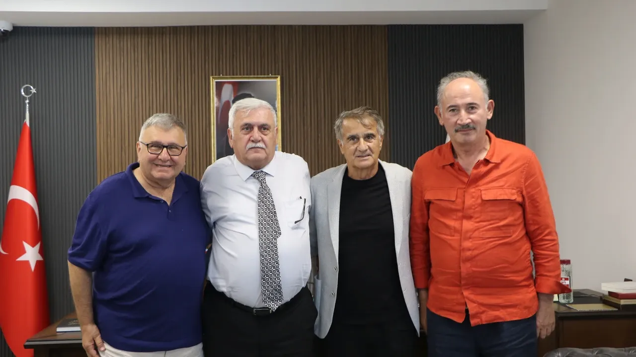 Şenol Güneş’ten Sebatspor’a Ziyaret: Yeni Sezonda Başarı Dilekleri