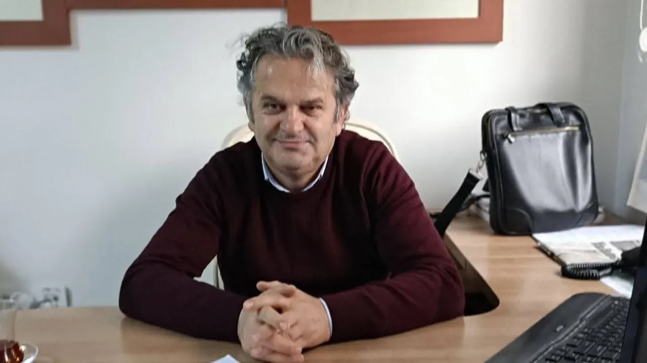 SES Trabzon Şube Başkanı Serdar: “Sosyal Hizmet Emekçileri Güvencesizliğe ve Siyasi Baskıya Mahkûm Edilemez”