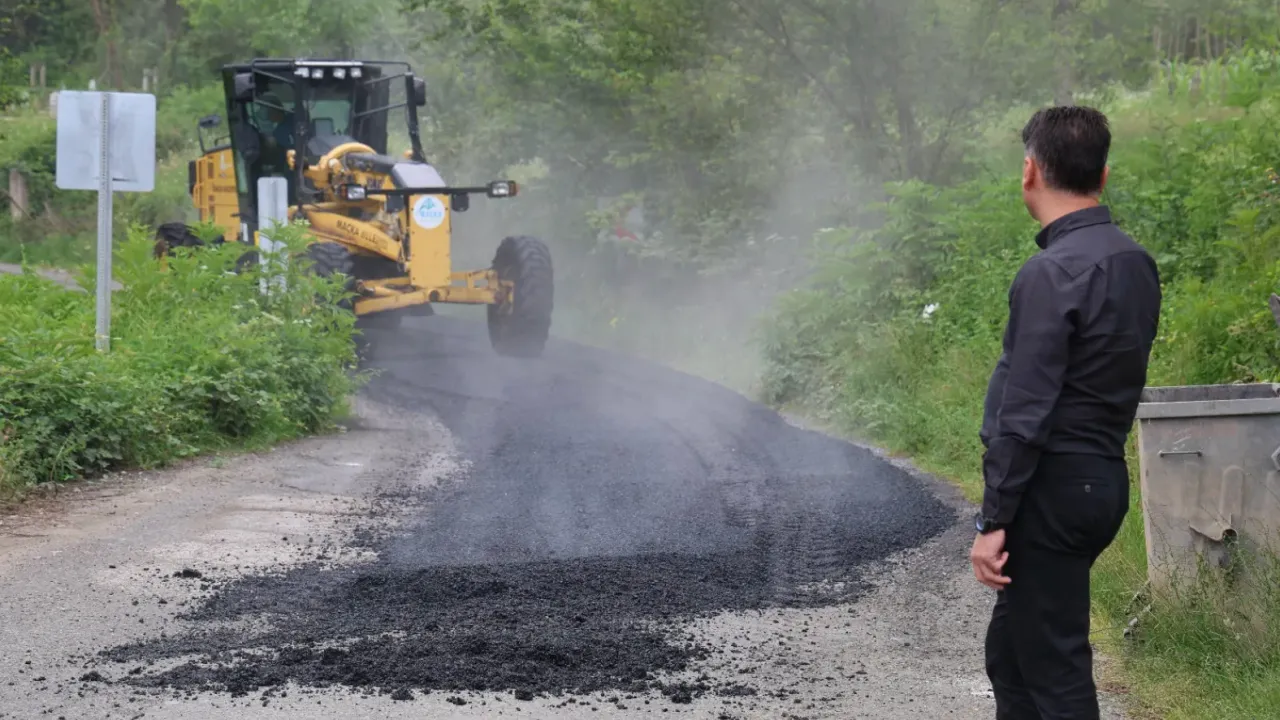 Maçka’da 60 Mahallede Yol Seferberliği: Asfalt ve Beton Yatırımları Tamamlandı