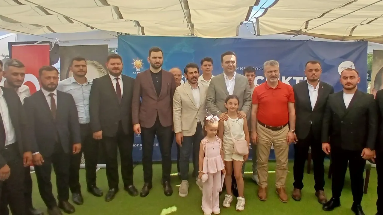 "Söz Gençlikte" Programı Trabzon'da Gemi Turu ile Başladı