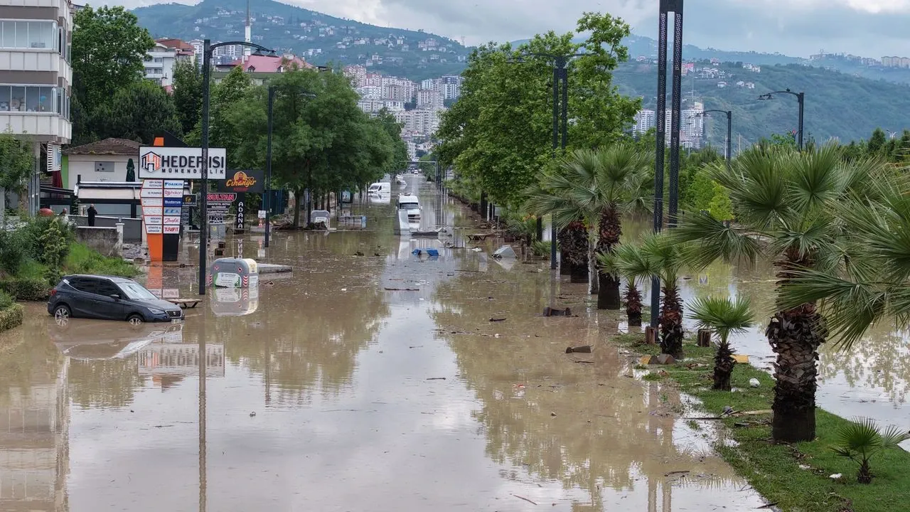 Trabzon, Rize Ve Artvin’de Kuvvetli Yağış Bekleniyor