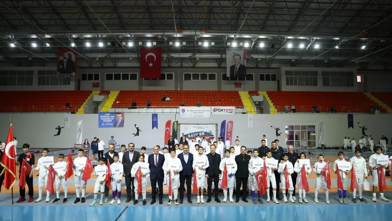 Eskrim Federasyon Kupası Trabzon’da Gerçekleştirildi