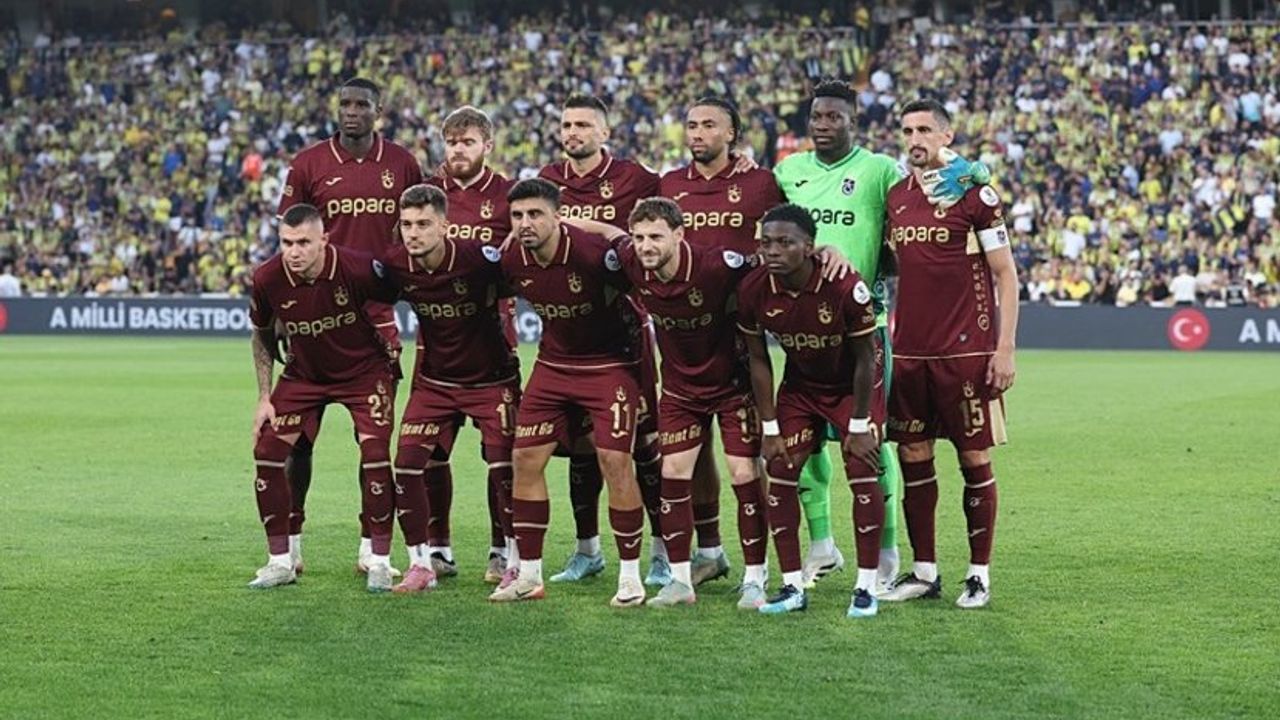 Trabzonspor Yönetiminden Taraftara Gece Yarısı Teşekkürü