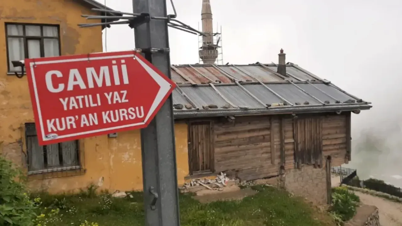 Yaz Kur’an Kursu Hizmete Açıldı