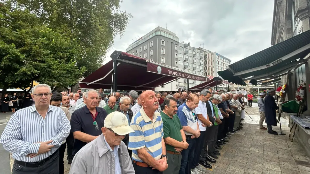 Eşay Öngür Son Yolculuğuna Uğurlandı
