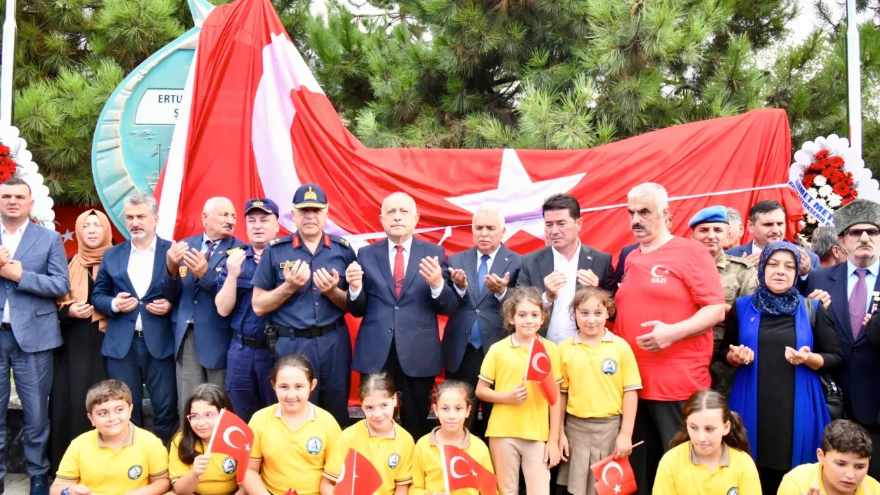 Trabzon’da Şehitler İçin Anıt Açıldı