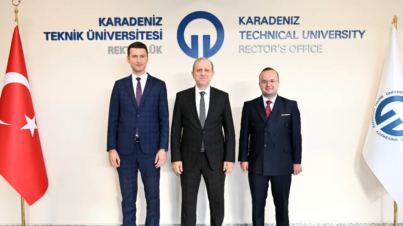 Artvin’den KTÜ Rektörü Prof. Dr. Çuvalcı’ya Ziyaret